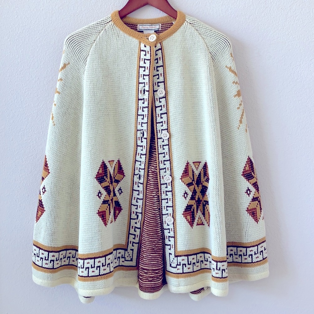 Stunning vintage Flying Tomato Aztec boho cape